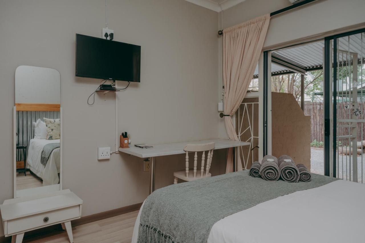 Cosy Cottages Guesthouse Potchefstroom Eksteriør bilde